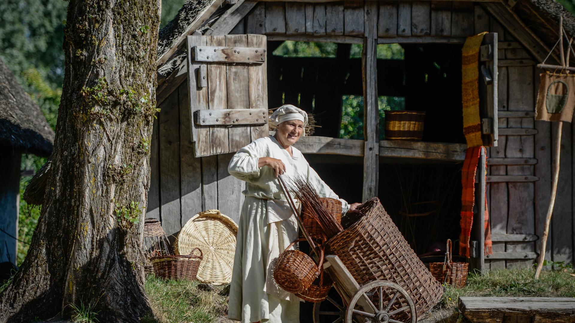 Basket Maker